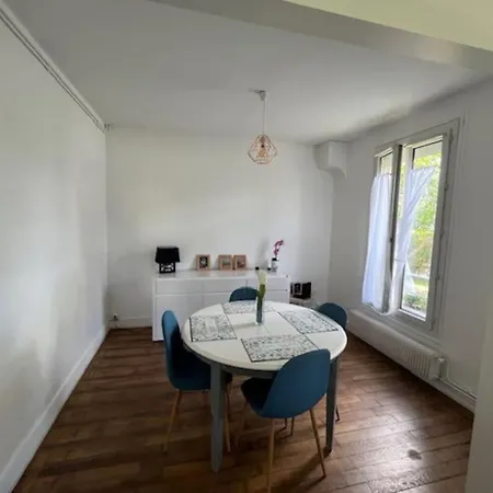 Maison Independante 3 * Chambly