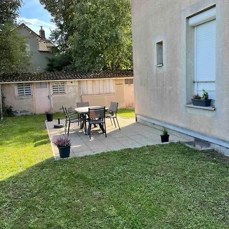 Prázdninový dům Maison Independante 3 *